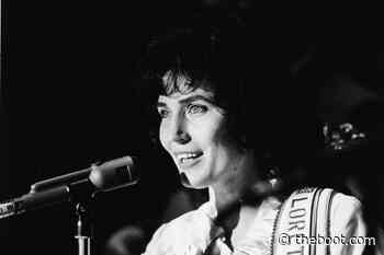 Loretta Lynn Slept in a Car the Night Before Her Opry Debut