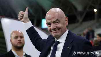 Der FIFA-König reüssiert: Gianni Infantino entschuldigt sich und tanzt seine Gegner aus