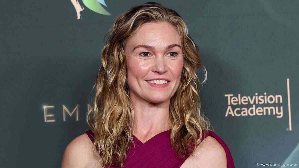 Julia Stiles' cosy photo with co-star Sean Patrick Thomas leaves fans 'screaming': 'What we've been waiting for'