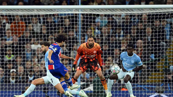 Donnarumma criticised after Man City 2-4 PSG despite late penalty save