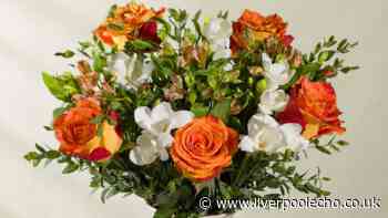 'Best flowers I've ever sent' are autumn bouquets posted through the letterbox