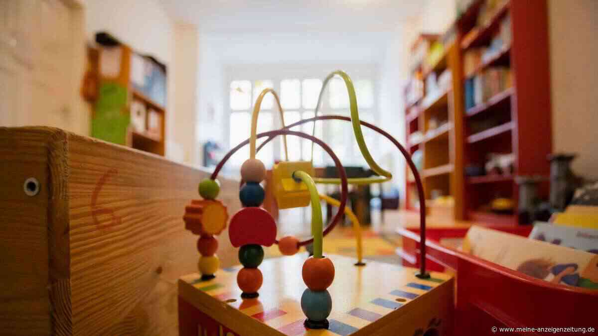 Freistaat streicht 100-Euro-Zuschuss: Freising ringt um Lösung für Eltern
