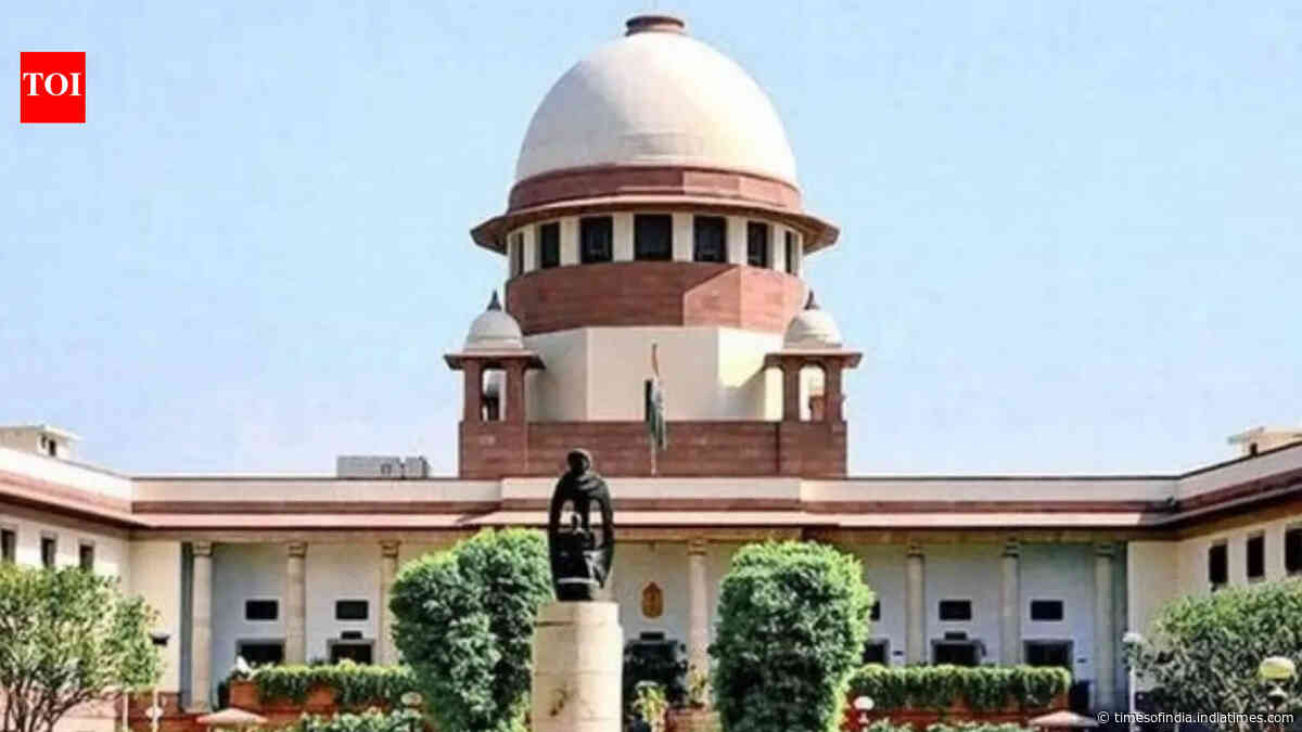 SC Bar Association files criminal contempt plea against Sanjay Raut, Nikhil Wagle