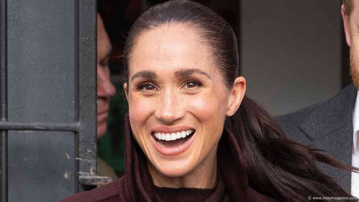 Overwhelmed Meghan Markle kisses well-wisher after reunion: 'Talk about full circle'