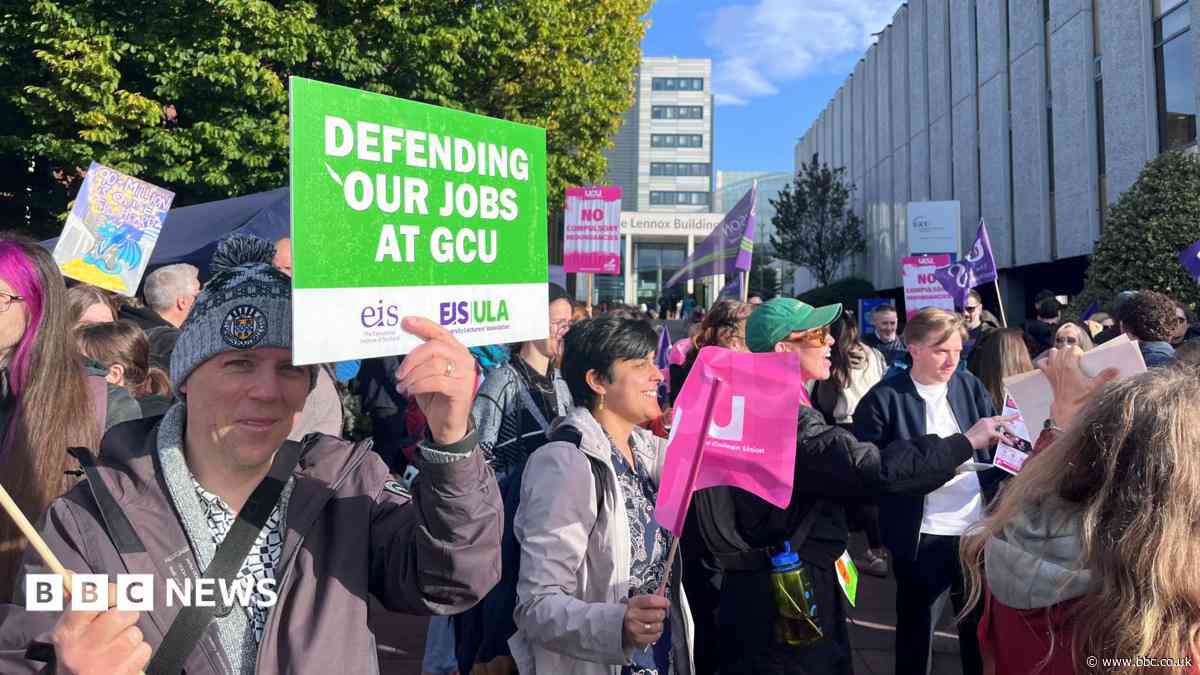 Fourth union joins strike at Glasgow Caledonian University