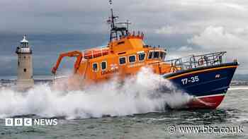 Council leader criticises 'bonkers' lifeboat plans