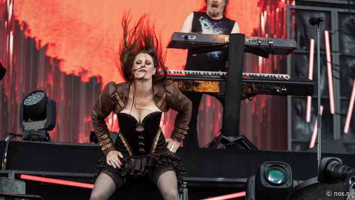 Zangeres Floor Jansen verlaat na 13 jaar Finse metalband Nightwish