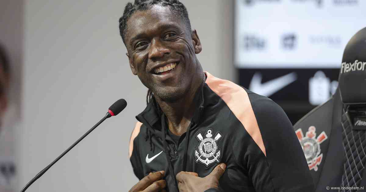 Clarence Seedorf treedt per direct terug als commissaris KNVB