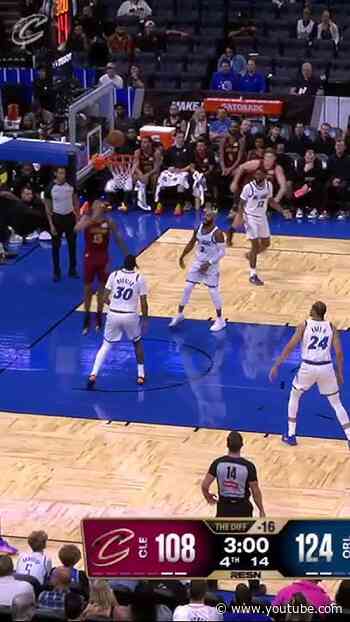 🔥 Meleek caught fire in the fourth! #LetEmKnow #Cavs #MeleekThomas #NBA #Shorts