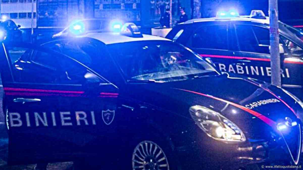 Marito e moglie trovati morti in casa nel Modenese: “Entrambi decapitati”