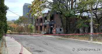 Northbound DVP closing as crews set to demolish abandoned building ravaged by fire