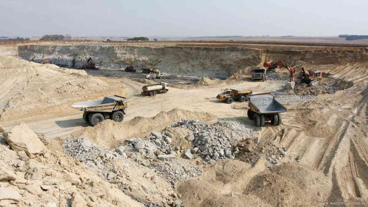 Rocky Shore Gold Closes Final Tranche of Upsized Non-Brokered Private Placement