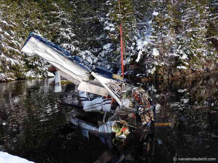 Loss of control led to 2022 fatal float plane crash near Port Hardy – TSB