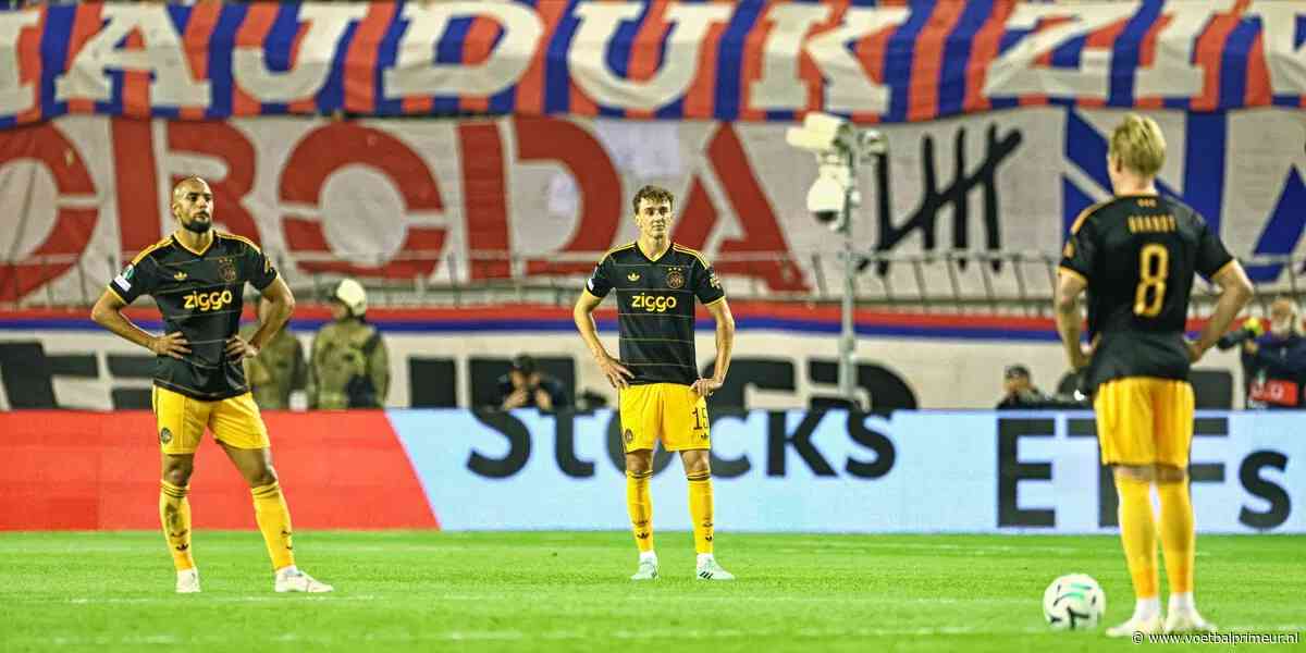 Baas ziet zorgwekkend probleem Ajax: 'Ik had het gevoel dat we overlopen werden'