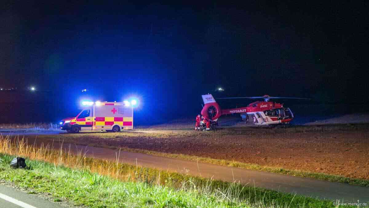 Unbeleuchtet unterwegs: Radfahrerin von Motorrad erfasst – zwei Schwerverletzte