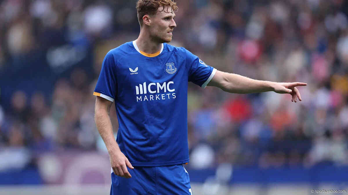 Everton Could Sell This £25m Defender In January: Should Moyes Cash In Or Keep Him?