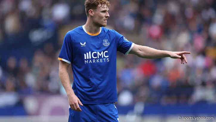 Everton Could Sell This £25m Defender In January: Should Moyes Cash In Or Keep Him?