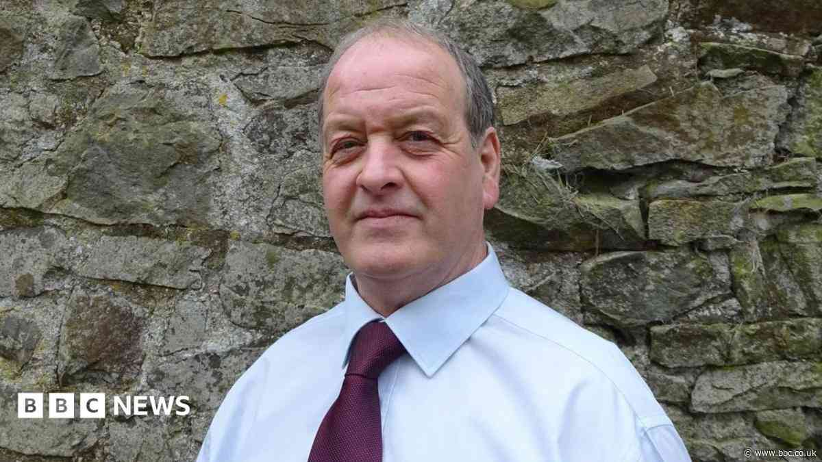 Farmer says hosting 4G mast is a 'nightmare' as fees cost him thousands