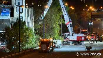 Part of DVP closed until Friday morning for demolition of building after suspicious fire: city