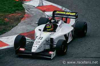 On This Day: Crash and disqualification decides title in controversial F3000 finale | Brief