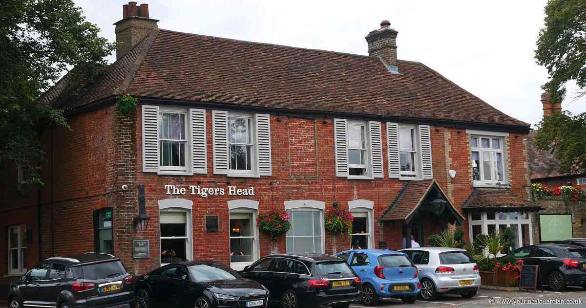 Chislehurst pub set for upgrade despite fears over 'excessive clutter'