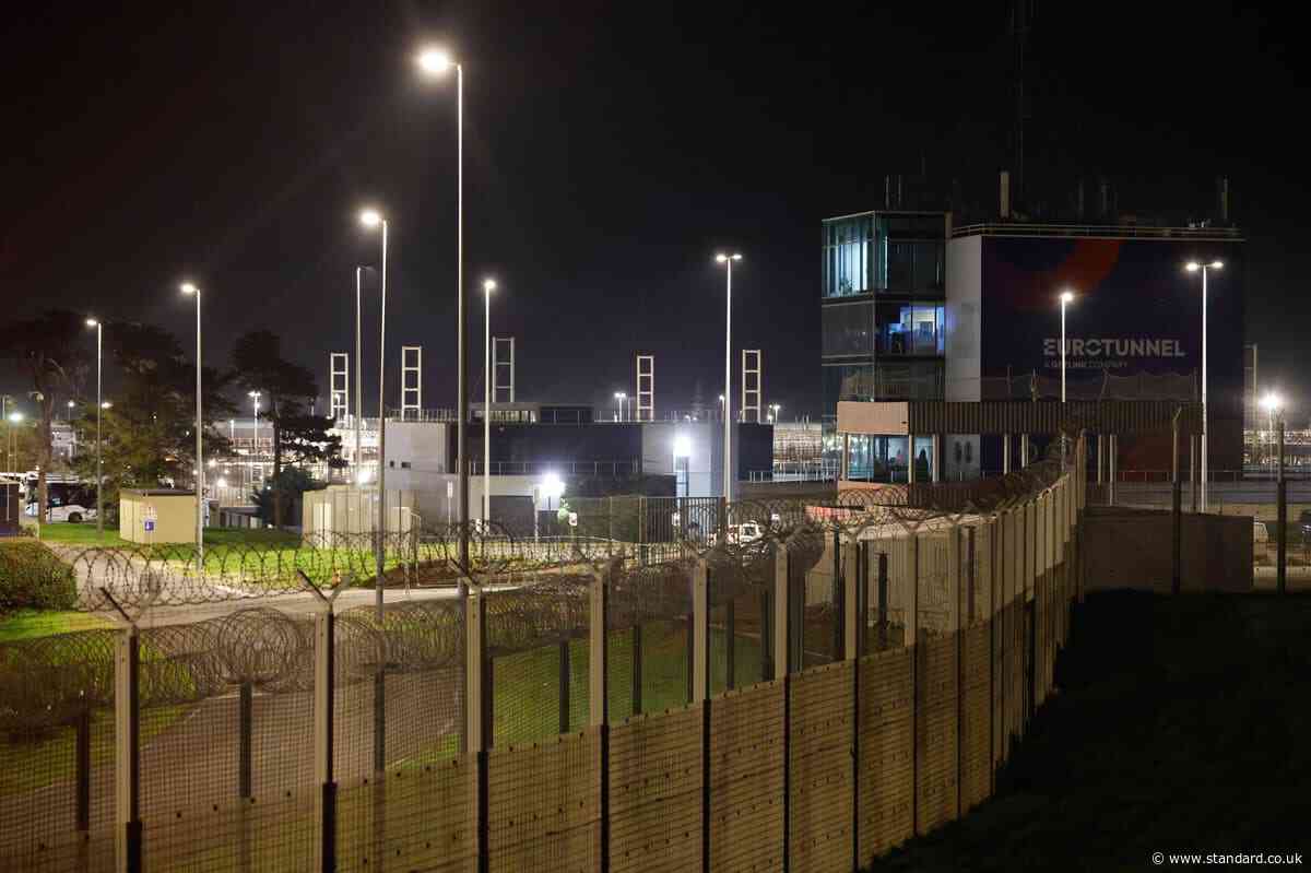 French authorities probe Eurotunnel crash which injured 19 people