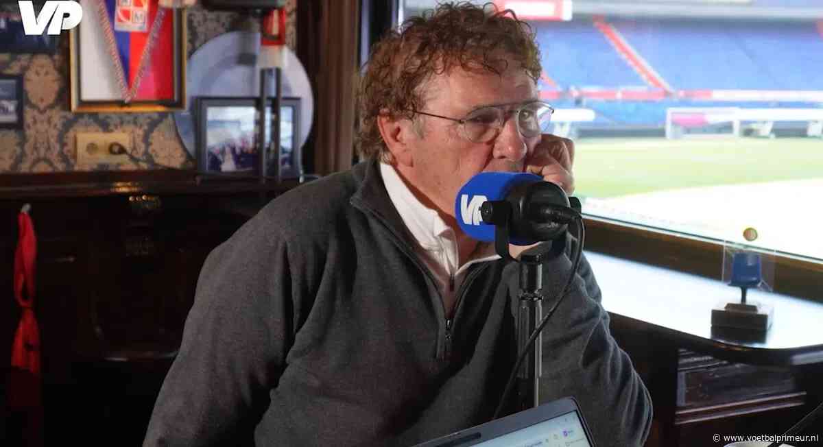 Van Hanegem vol lof over jeugdig AZ: 'Zij hebben zo'n goed elftal'