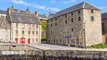 Trust to take over cafe in 300-year-old harbour building