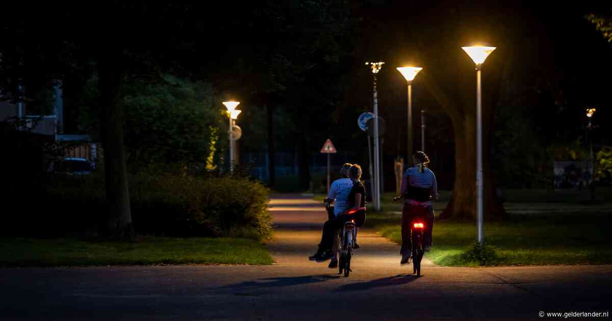 Overbodige verlichting gaat in Arnhem uit voor dier en milieu, maar de angst voor onveilige straten laait op