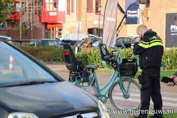 Fietsster gewond bij aanrijding op oversteekplaats