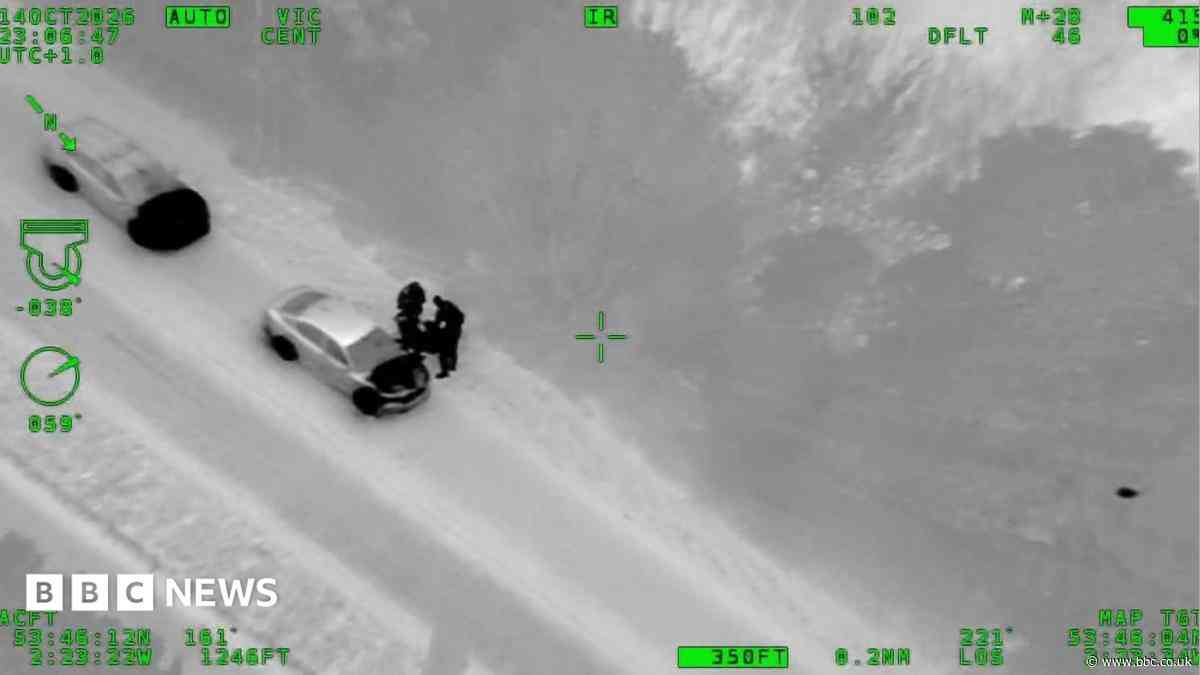Stolen car gets stuck in roadworks during police chase