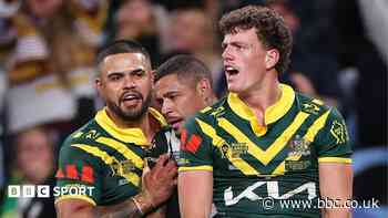 Australia edge New Zealand in epic World Cup opener