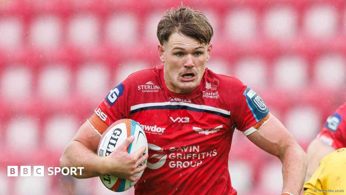 Plumtree back for Scarlets against Newcastle