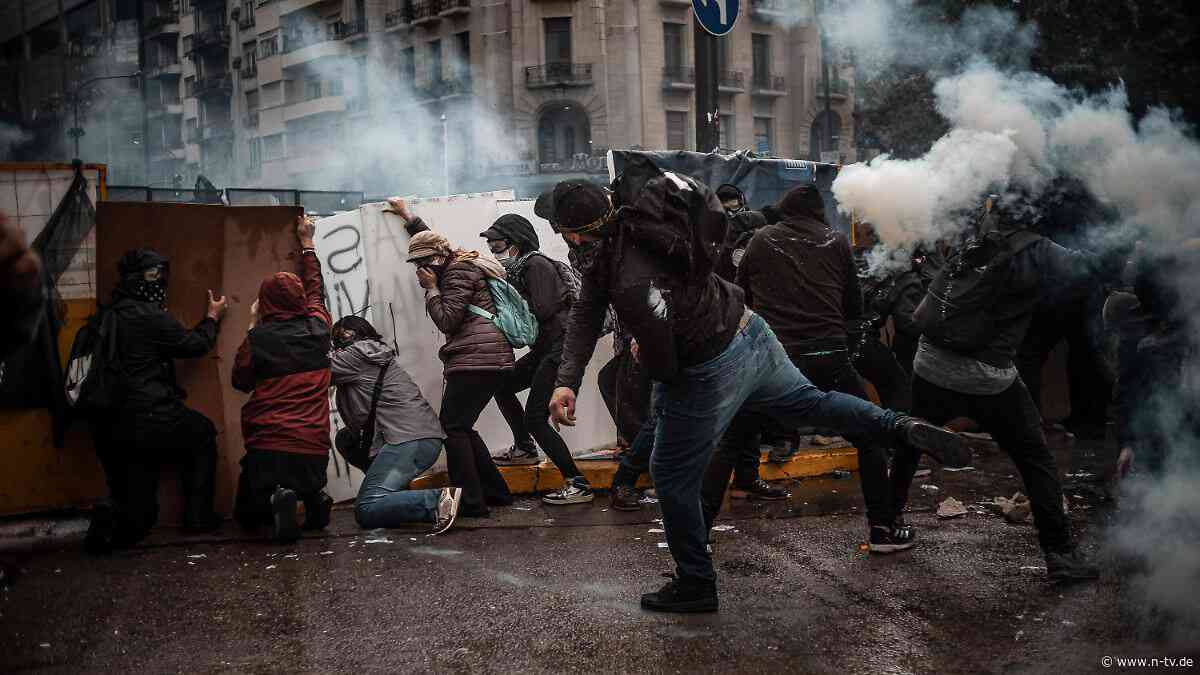 Von Frankreich bis Argentinien: Kampf gegen Sparpolitik - eine ganze Generation erhebt sich 