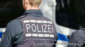 43‑Jähriger eskaliert: Mann verwüstet Häuser, verletzt zwei Polizisten
