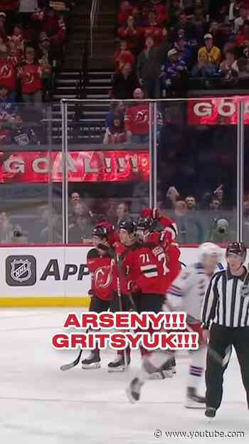 Saved them a front-row seat to the show. #shorts #njdevils #arsenygritsyuk #grits #devilsvsrangers