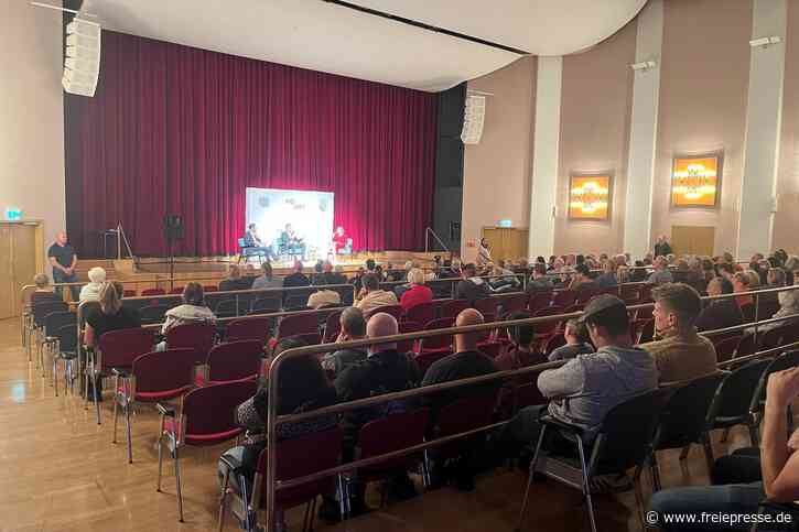 „Stellen Sie Ihre Frage oder halten Sie für immer den Mund“ – Wie die AfD beim Bürgerdialog in Reichenbach mit kritischen Stimmen umging