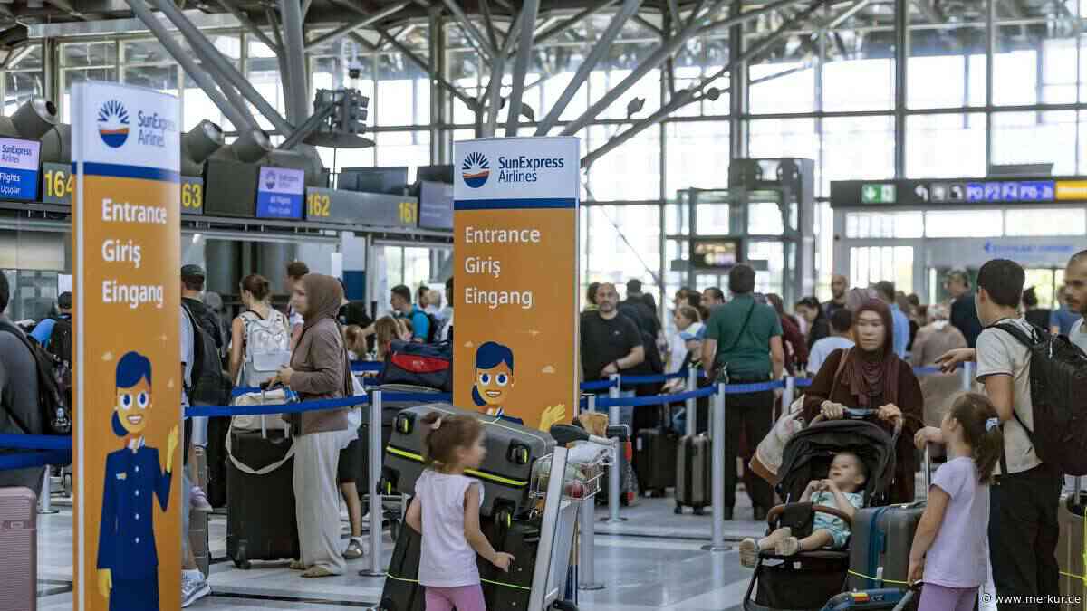 Flughäfen erwarten Ansturm des Jahres: DAS ist am Wochenende zu beachten