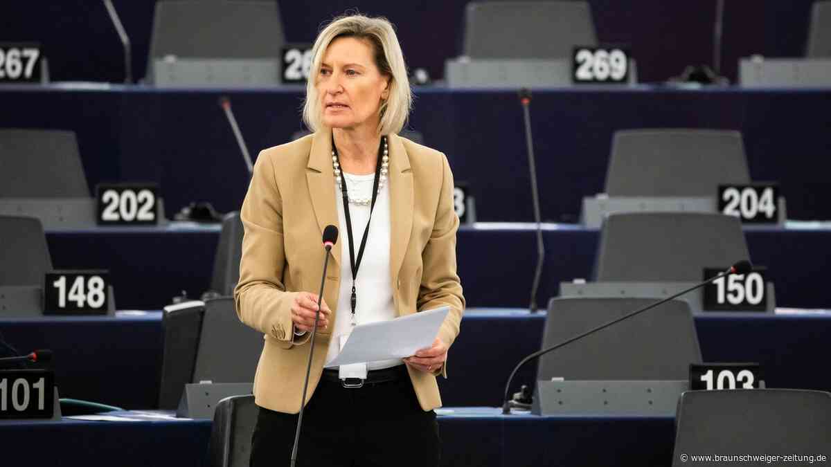 Nach Betrugsvorwürfen: CSU-Vize Niebler gibt Parlamentsposten auf