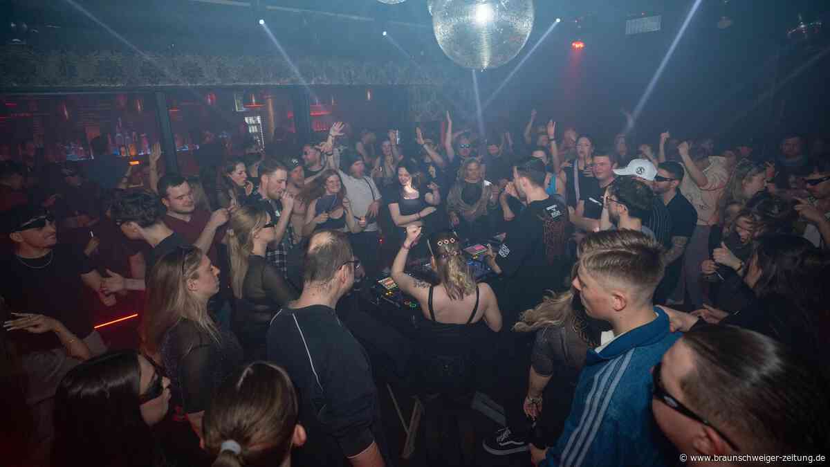 Disco-Knatsch wegen Polizeikontrolle: Stadt Wolfsburg äußert sich zur Esplanade