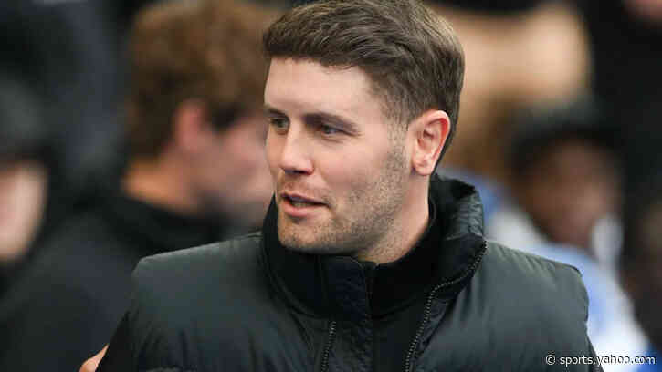 Manchester United eyeing Premier League boss as Michael Carrick replacement