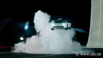 Tesla unveils Roadster that can flip in the air and land using thrusters