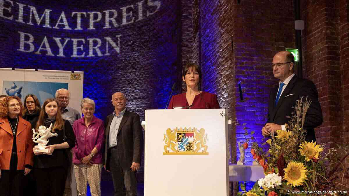 „Auch dunkle Seiten der Geschichte rauskehren“: Moosburgs Stalag-Verein mit Heimatpreis geehrt