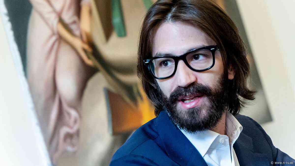 Streit um Brillen-Imperium: Italienischer Milliardenerbe gibt Vater Schuld an Drogensucht