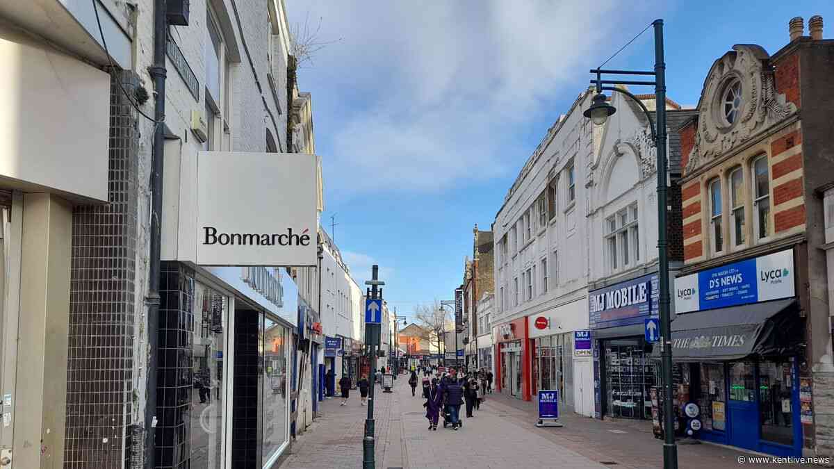 Eight teens arrested and dispersal order in place after Chatham high street incident