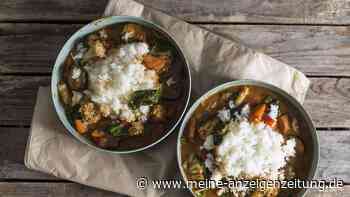 Nicht nur Kokosmilch: Mit dieser Zutat wird Ihr Spitzkohl-Curry perfekt cremig