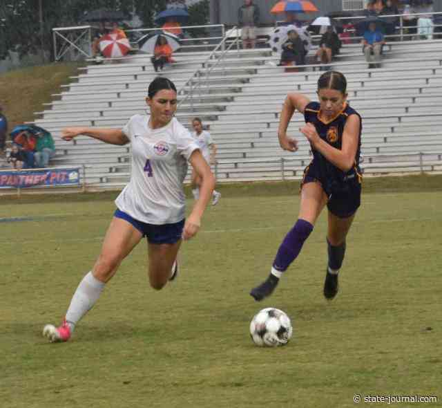 Frankfort’s girls soccer team reaches district final with win over Frankfort Christian