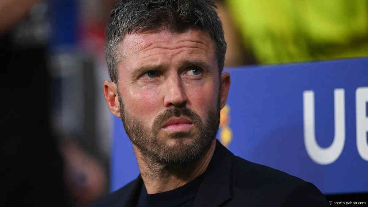 Michael Carrick must escape cycle of Manchester United circus and its old ghosts