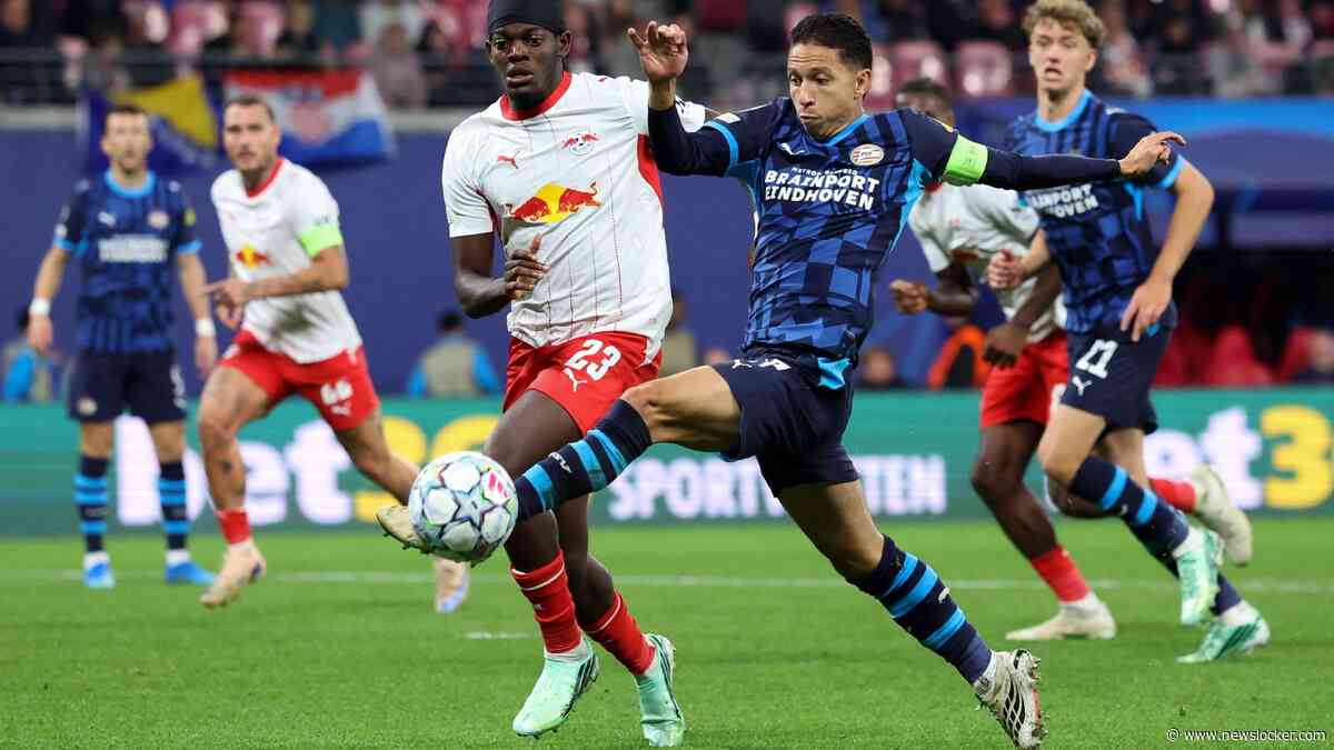 PSV-coach Peter Bosz kent blauwdruk voor succes: ’Inmiddels hebben we de puzzel in ons hoofd wel aardig gelegd’