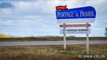 Boy, 17, charged with sexual assault after 2 people groped in Portage la Prairie